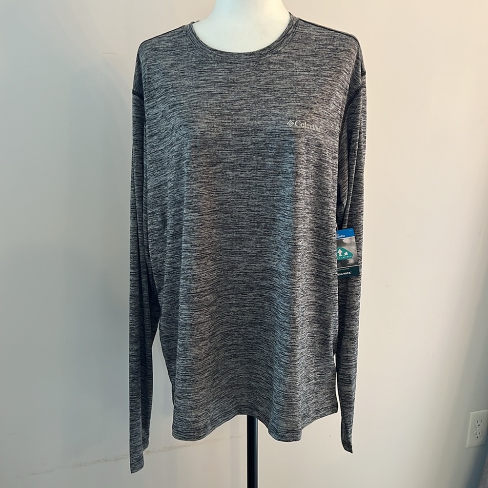Columbia Men’s Omni-Wick, extra large lightweight running shirt shades of gray